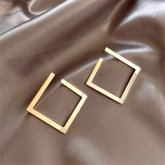 “Inclined” Square Geometric Retro Unique Minimalist Simple Stud Earrings - Picture 10 of 11